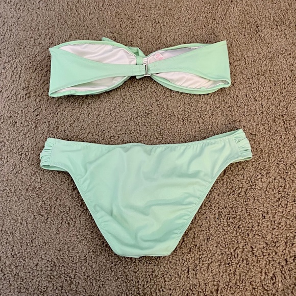 Victorias Secret Bandeau Bikini (includes straps) - Picture 3 of 5